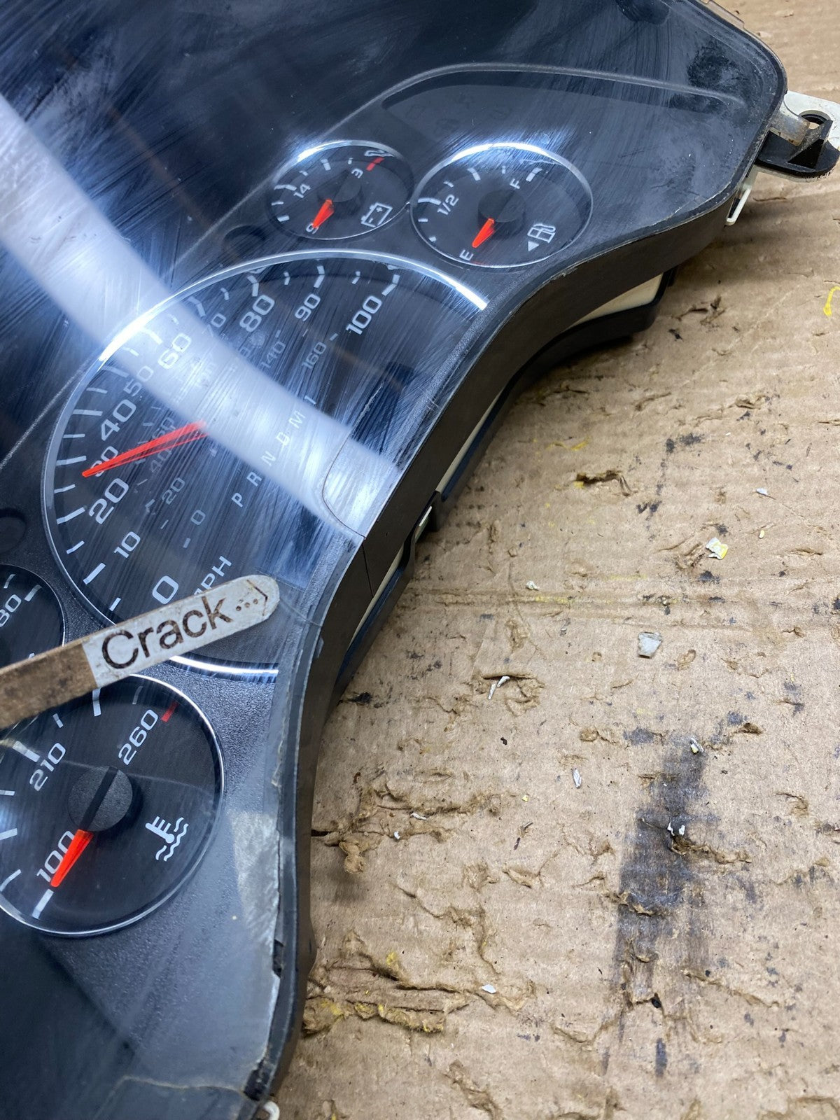 2008 to 2010 Chevrolet Express Speedometer Cluster Gauge x1398 DG1