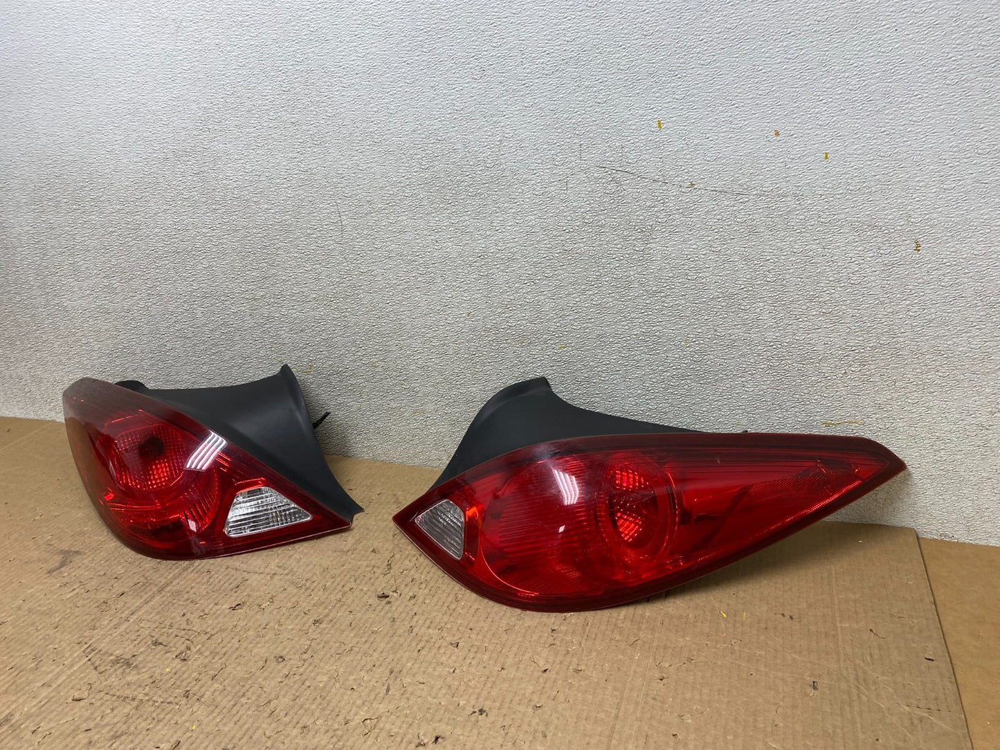2006 - 2009 Pontiac G6 Coupe Left+Right Side Tail Lights OEM W5471 DW1