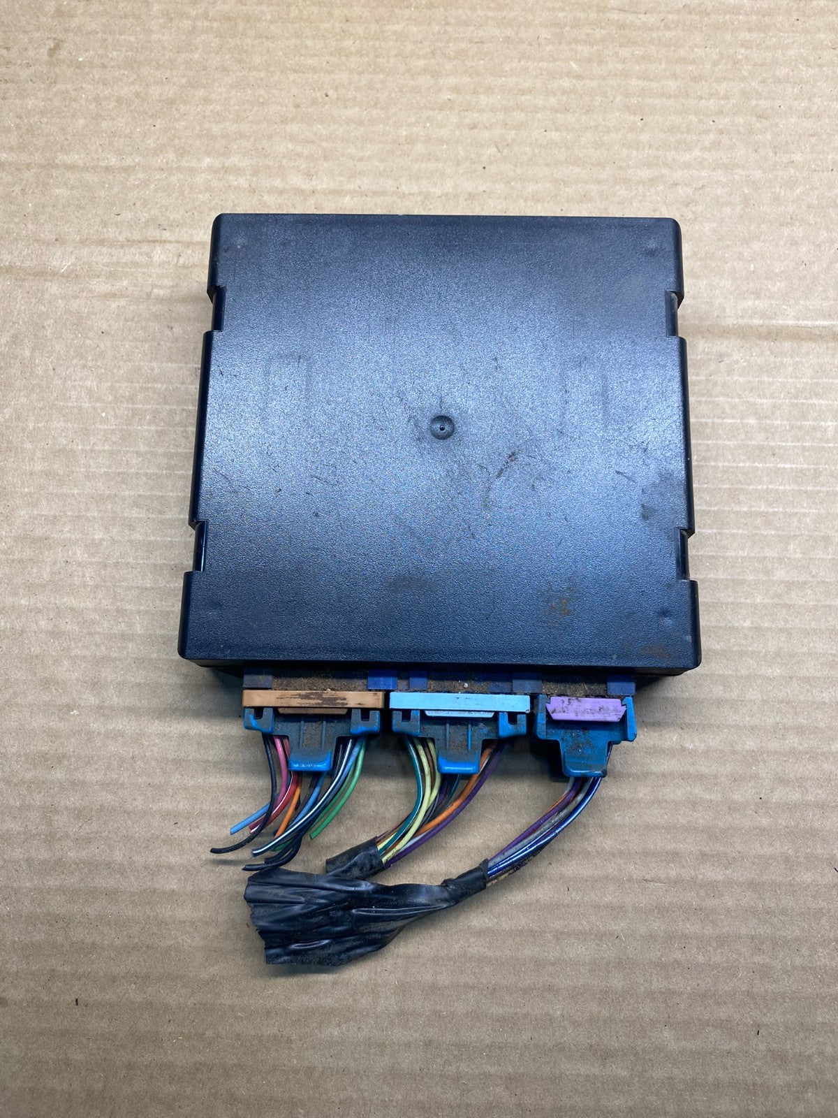 2002 - 2005 Chevrolet Astro Silverado Body Control BCM Module AF6725 DG1