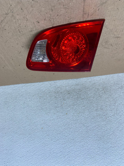 2007 2008 2009 Hyundai Santa Fe Right Passenger Tail Light Inner AG5364 LK0