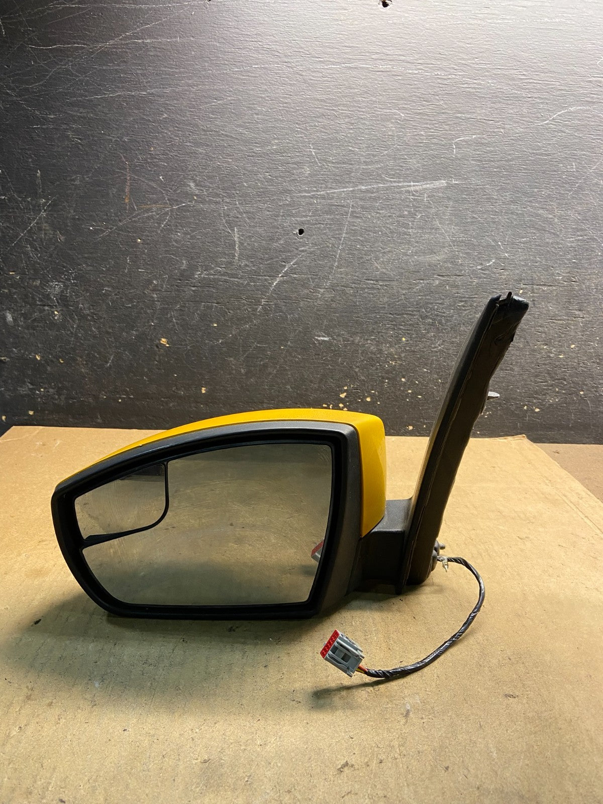 2013 to 2016 Ford C-Max Left Driver Side View Door Turn Signal Mirror Z2365 MS7