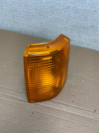 1995 - 1999 Land Range Rover Left Driver Front Corner Light Turn Signal AB12682