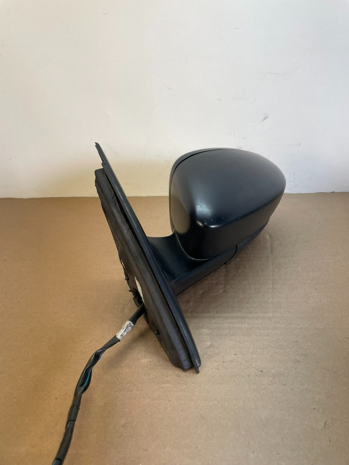 2011-2016 Volkswagen Jetta Sedan Left Driver View Door Mirror af5638 DG1