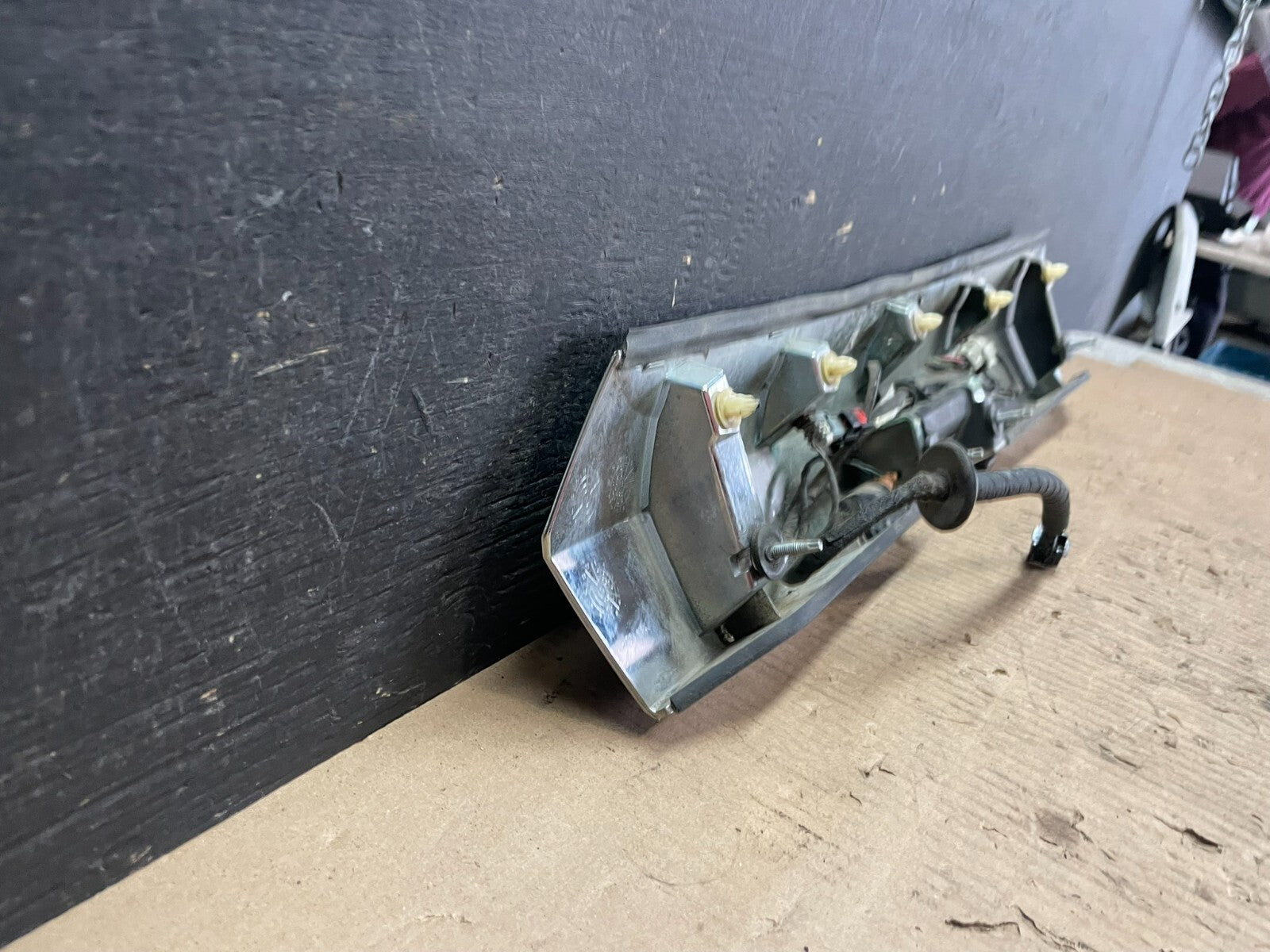2010-2015 Gmc Terrain Lift Gate Handle Trim Back Up Camera Chrome Panel M6120 DG10