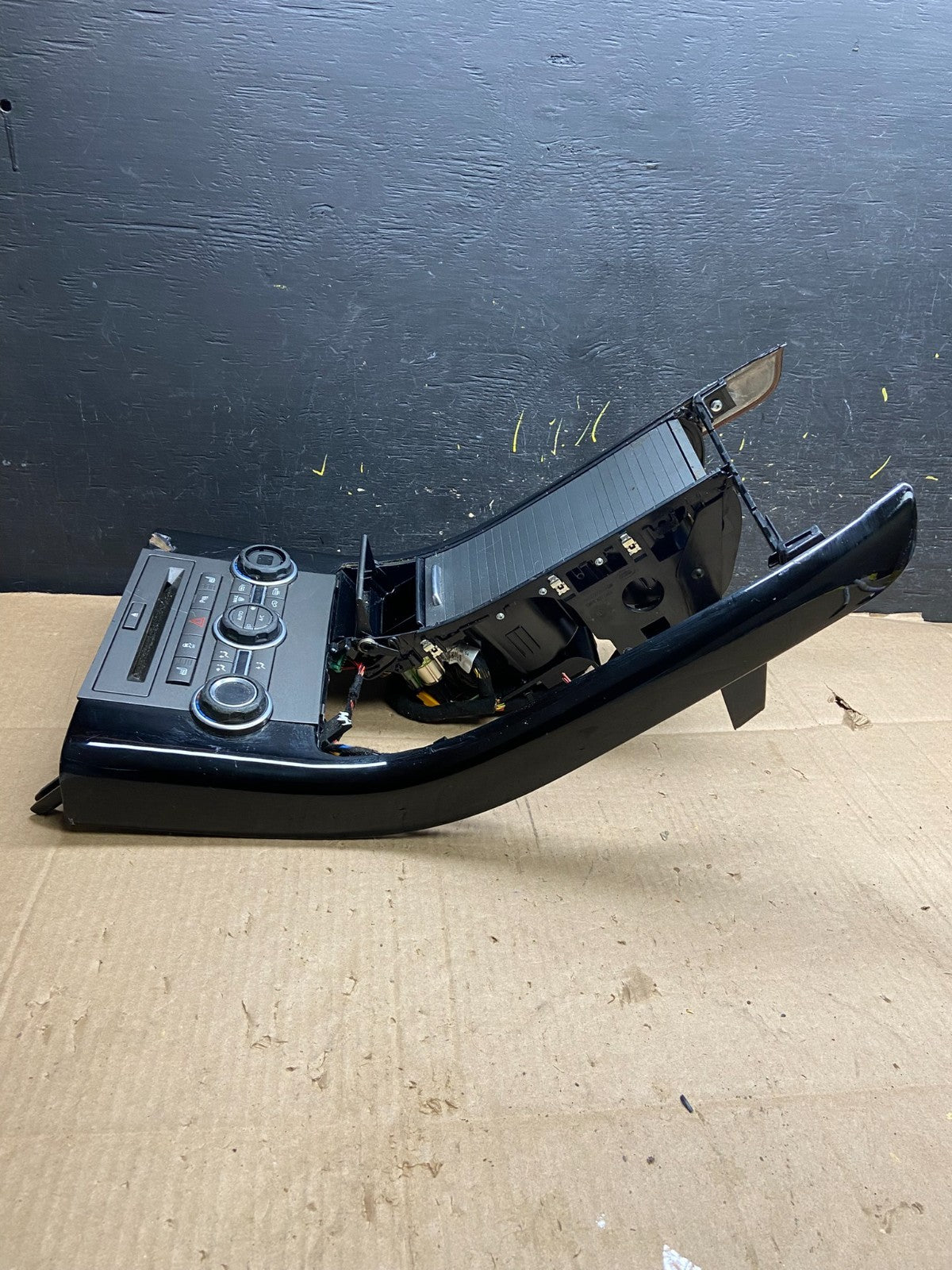 2010-2013 Land Rover Sport Center Climate Console Control Shifter Trim y2348 DG3