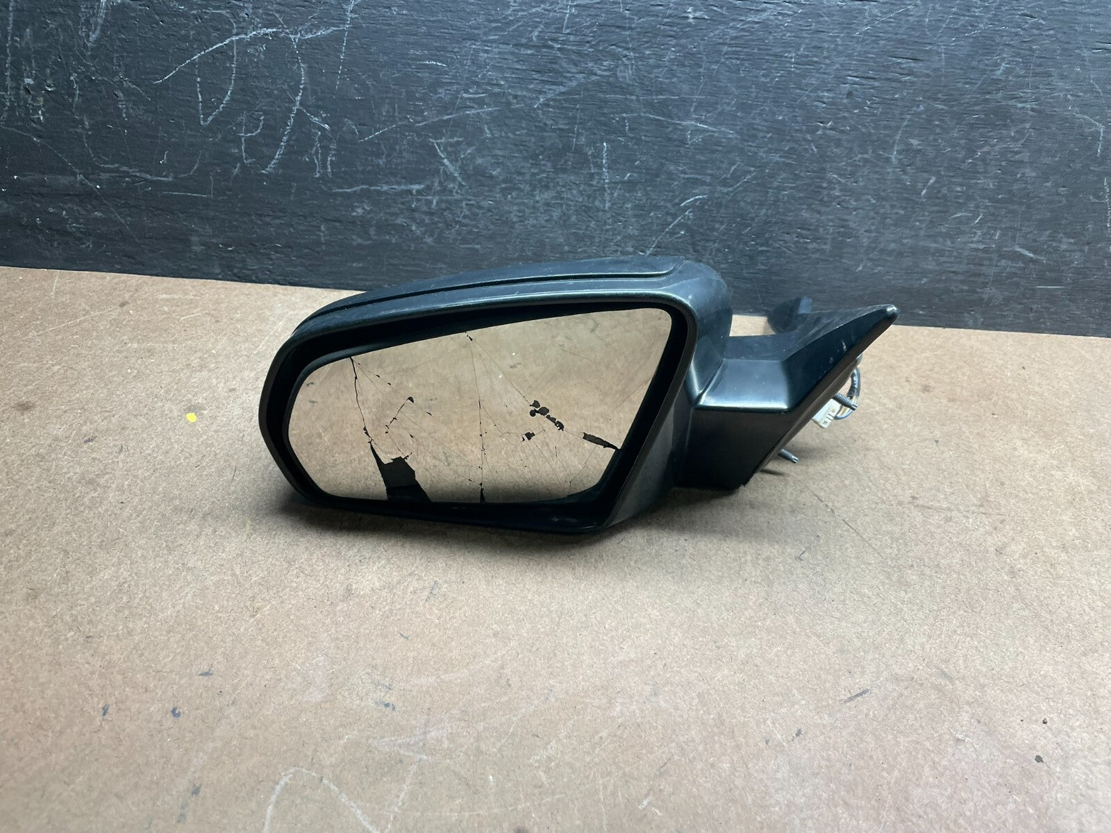 2008 to 2009 Chrysler Sebring Convertible Left LH Side View Door Mirror i17042