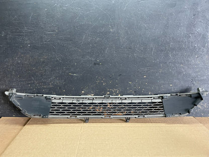 2014 to 2015 Kia Sorento Front Bumper Lower Center Grill Grille aa8940 DG3