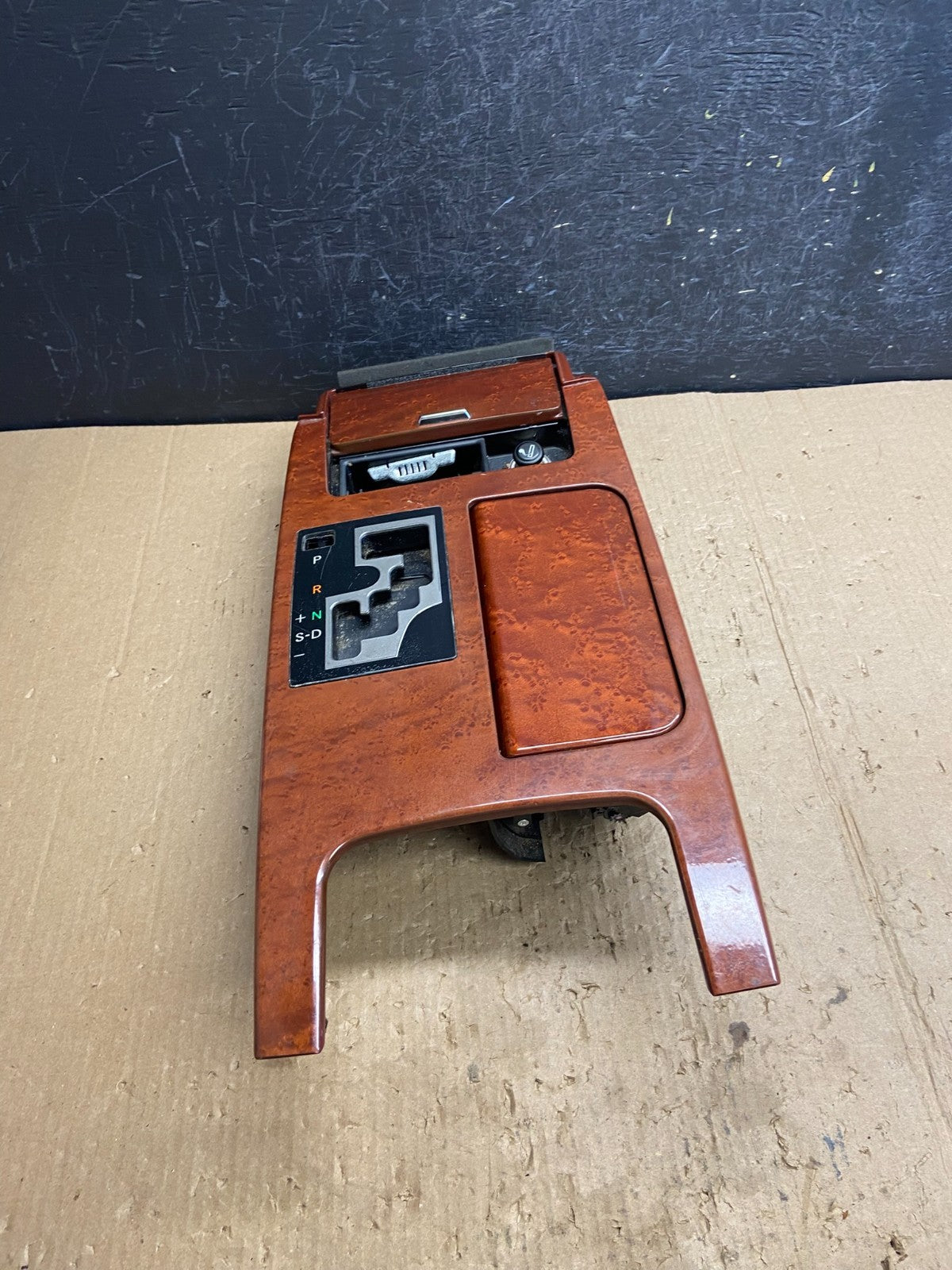 2006 2011 Lexus GS300 Center Console Shifter Bezel Cup Holder Trim AE4286 DG3