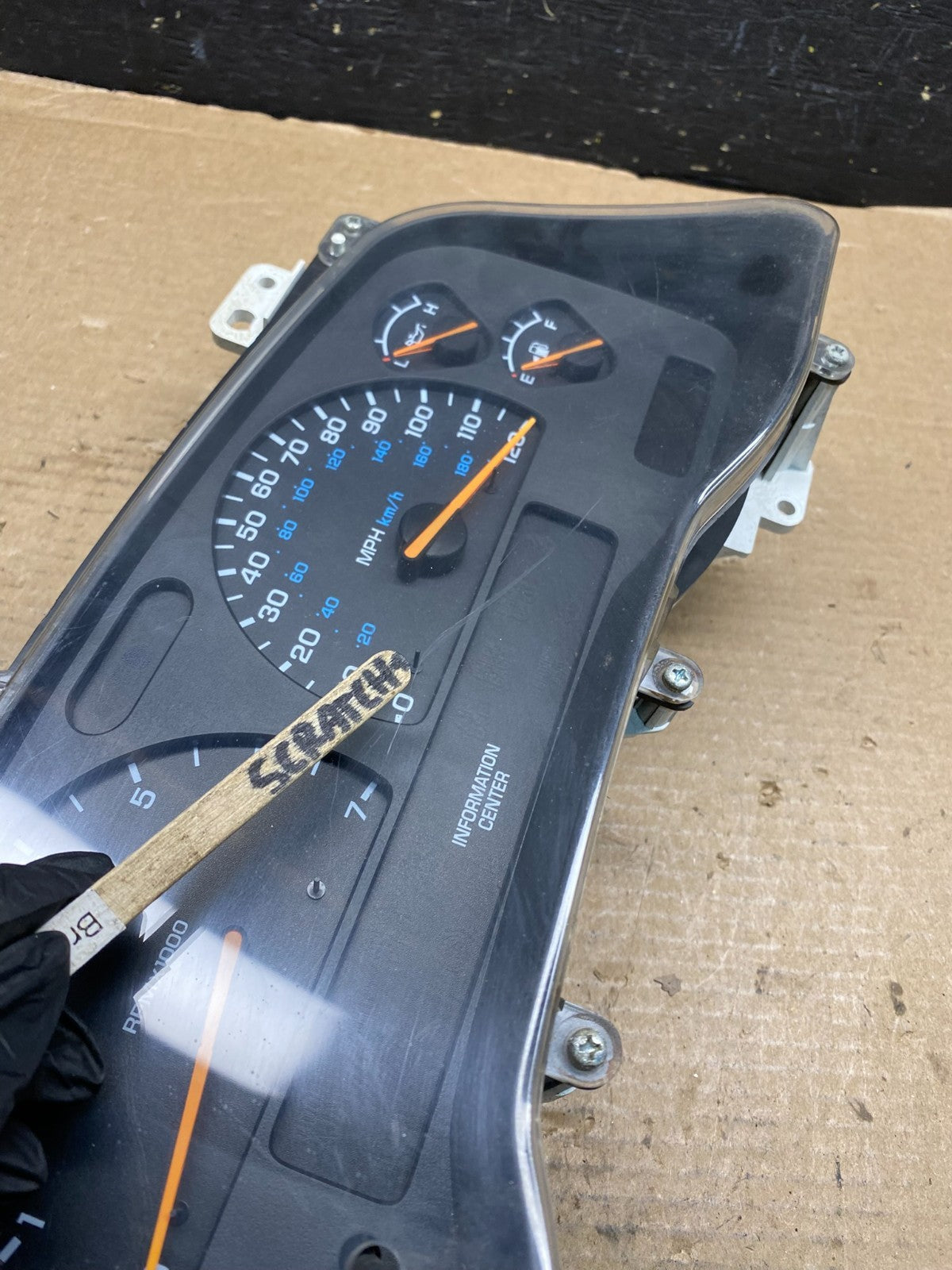 2001 2002 2003 Dodge Durango Speedometer Instrument Cluster Gauge OEM R2817 DG1