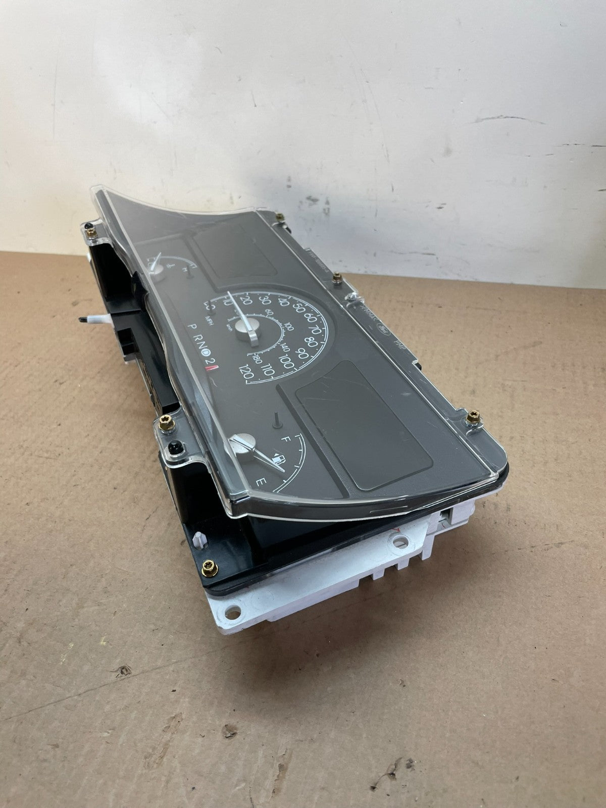 2003 2004 Lincoln Town Car Speedometer Gauge Cluster AI8531 DG2