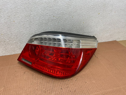 2008 to 2010 BMW 5 525i 530i Right Passenger Rh Tail Side Light M1091 DW0