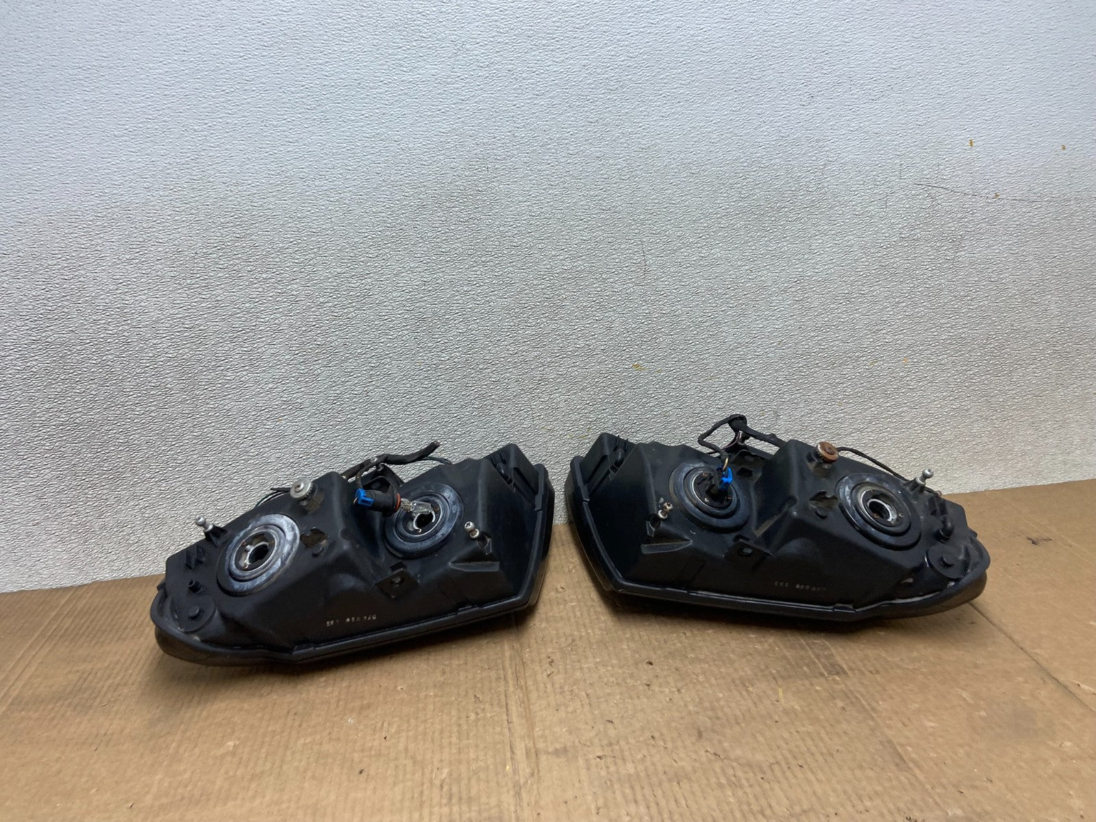1999 - 2004 Jeep Grand Cherokee Left+Right Set Halogen Headlights AA6502 DW3
