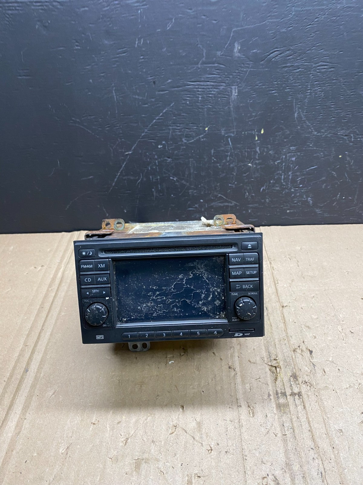 2011 to 2012 Nissan Rogue AM FM XM Radio CD Player Screen Receiver AB9000 DG0