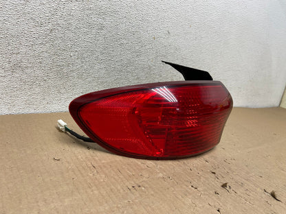 2006-2007 Subaru Tribeca B9 Left Driver Lh Side Tail Light AG8044 LK1