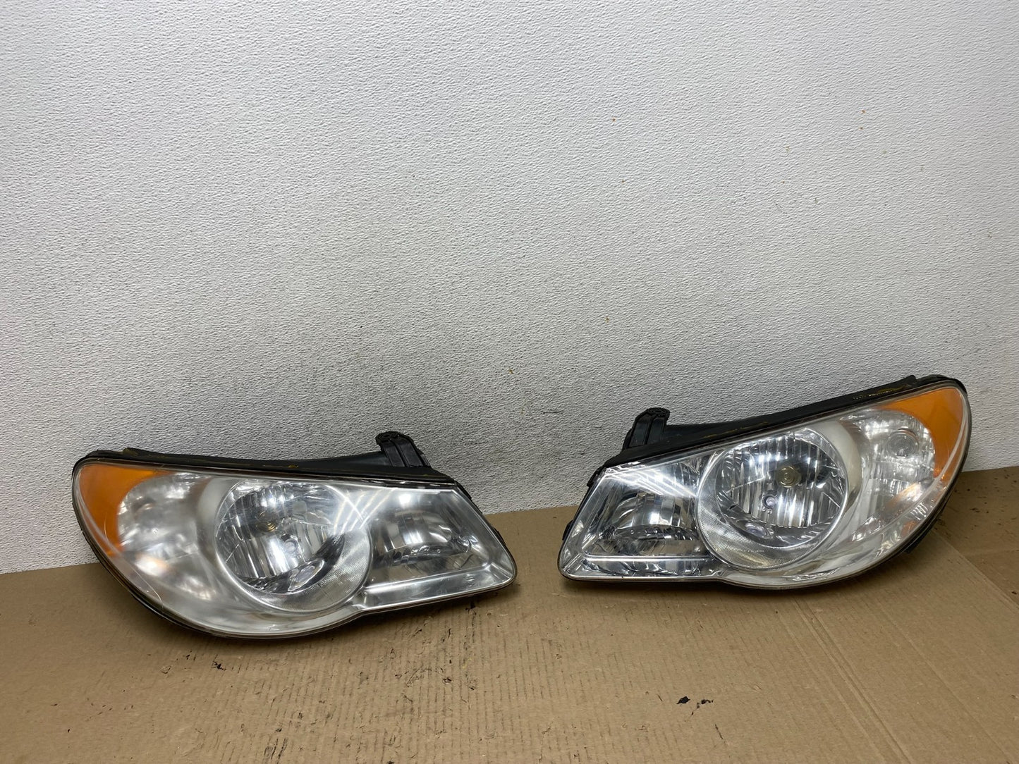 2007 2008 2009 2010 Hyundai Elantra Left+Right Side Headlights AF5883 DW0