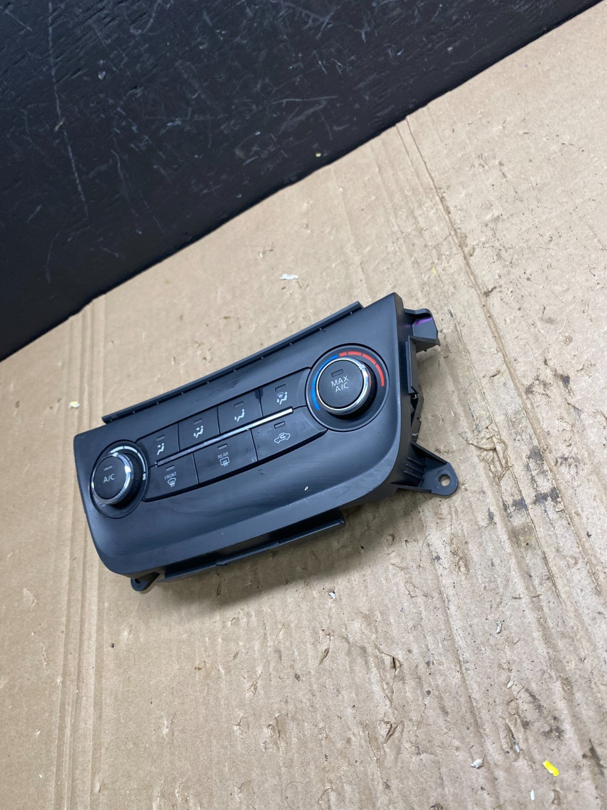 2015-2017 Nissan Sentra Climate Control Unit Heater Ac Temperature AB9145 DG2