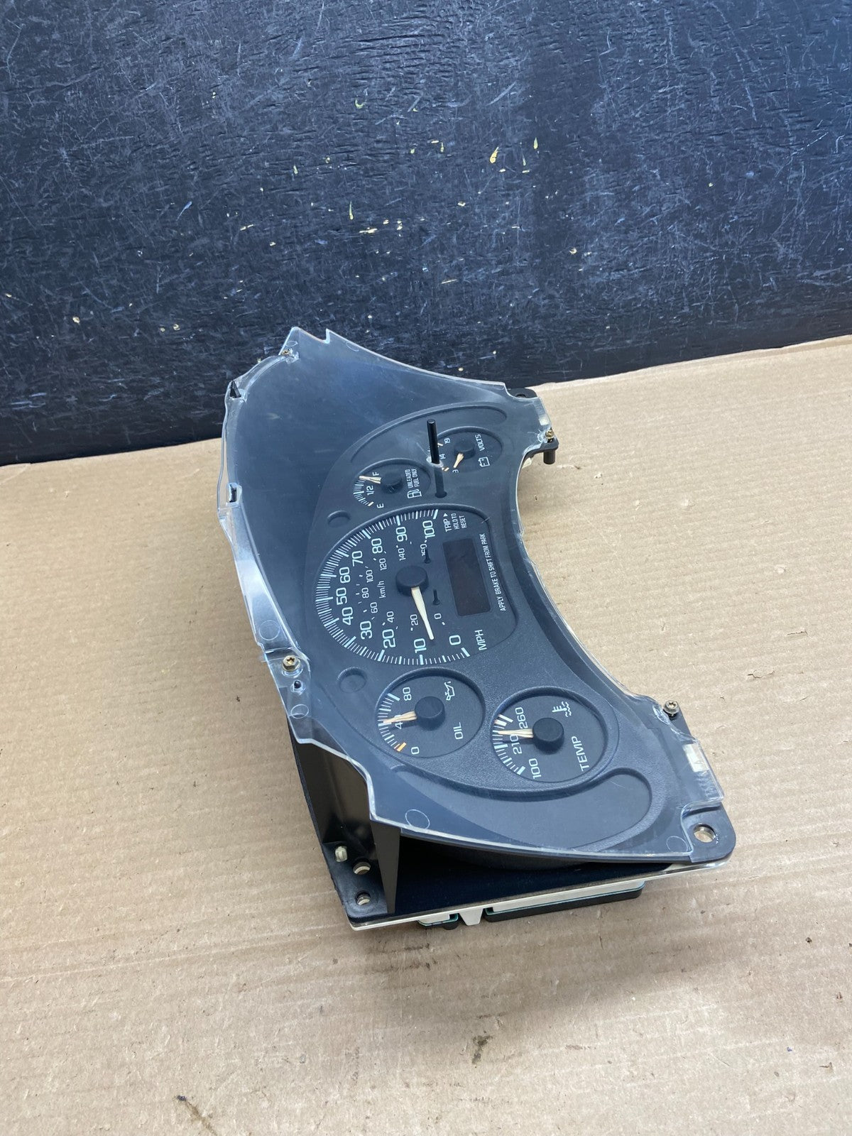 2000 to 2005 Chevrolet Astro Cluster Gauge Speedometer ECM AH1481 DG1