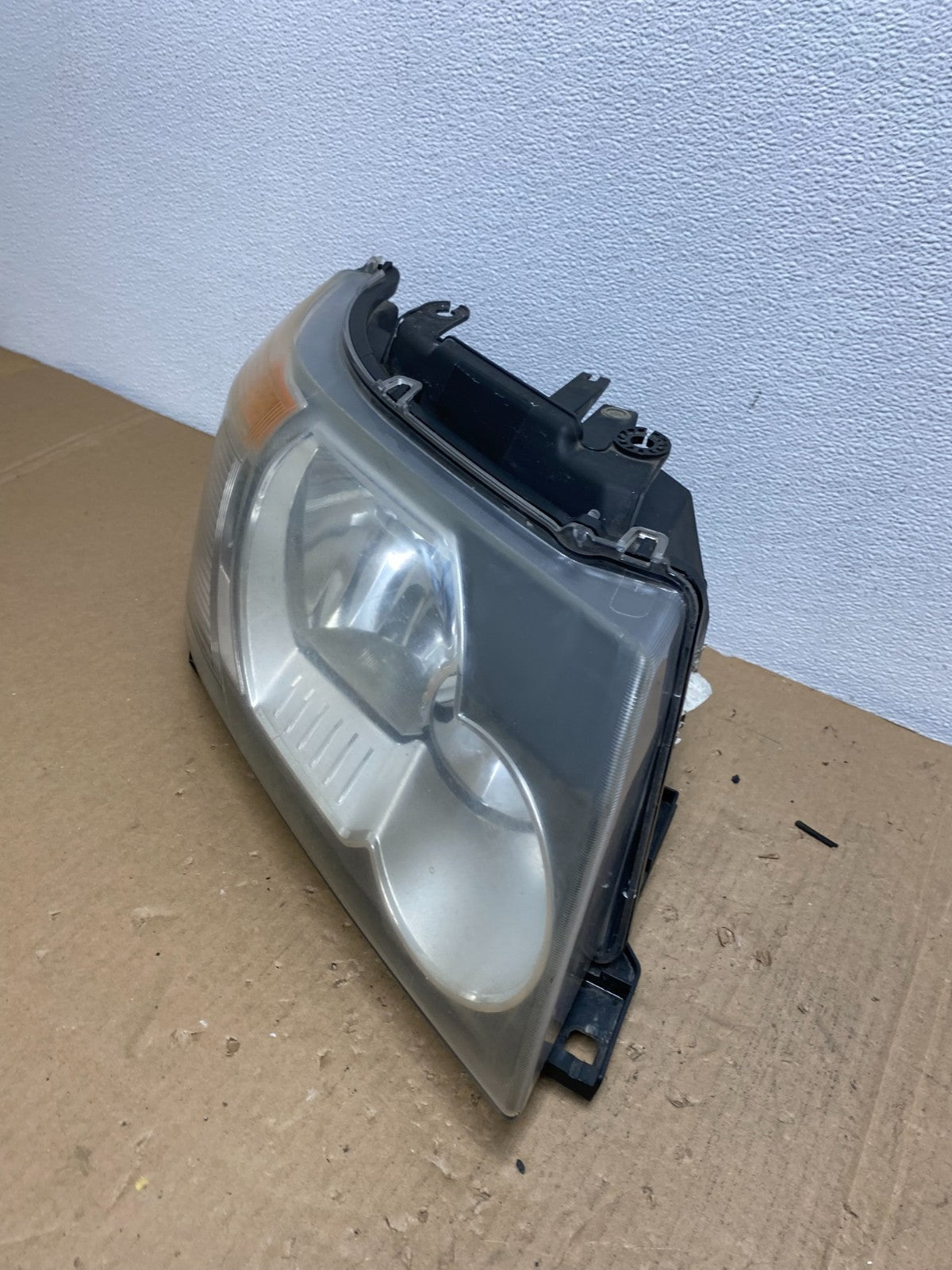 2008-2012 Land Rover LR2 Right Passenger RH Side Halogen Headlight Oem AB6660 DW1