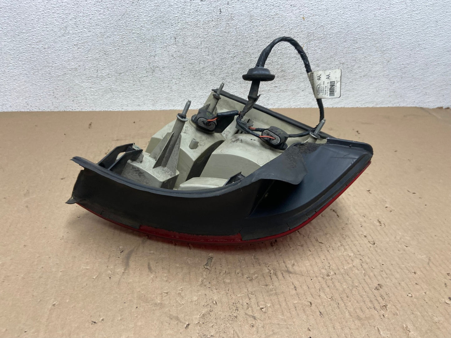 2003 to 2011 Lincoln Town Car Right Passenger Rh Tail Light AE8844 LK6