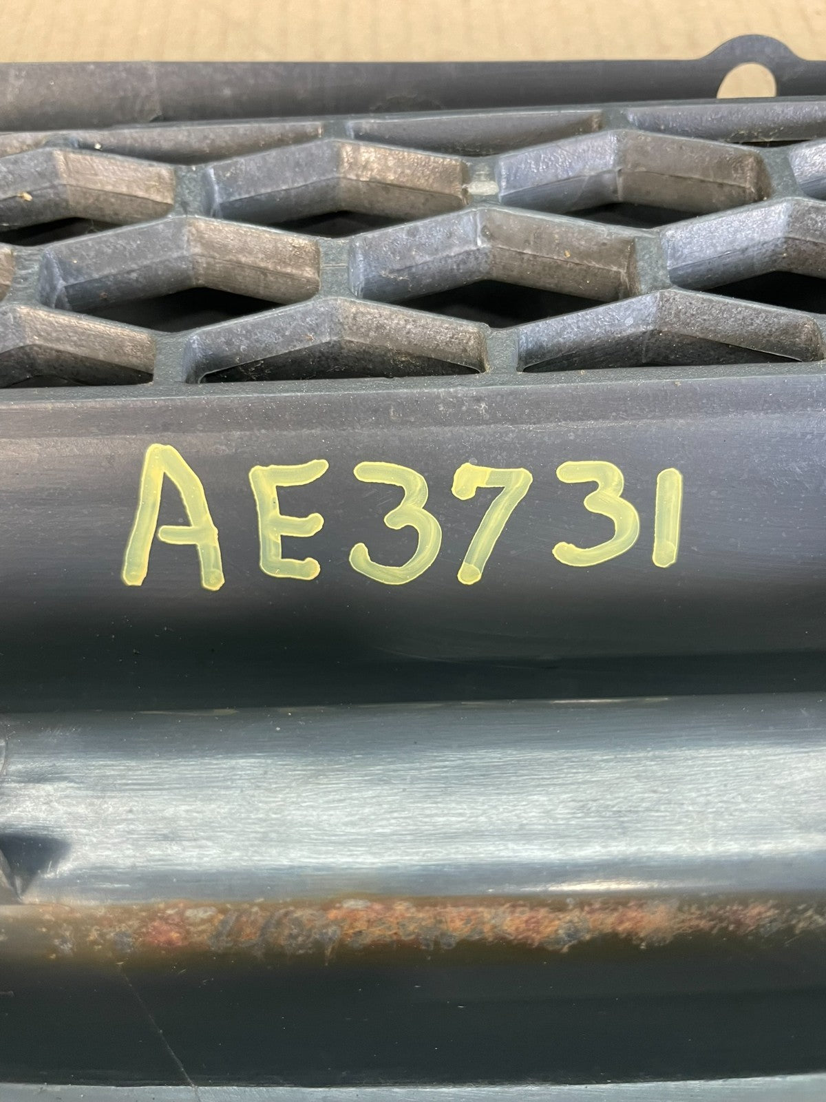 2003 2004 2005 Honda Pilot Front Upper Grill Grille Aftermarket AE3731 DG8