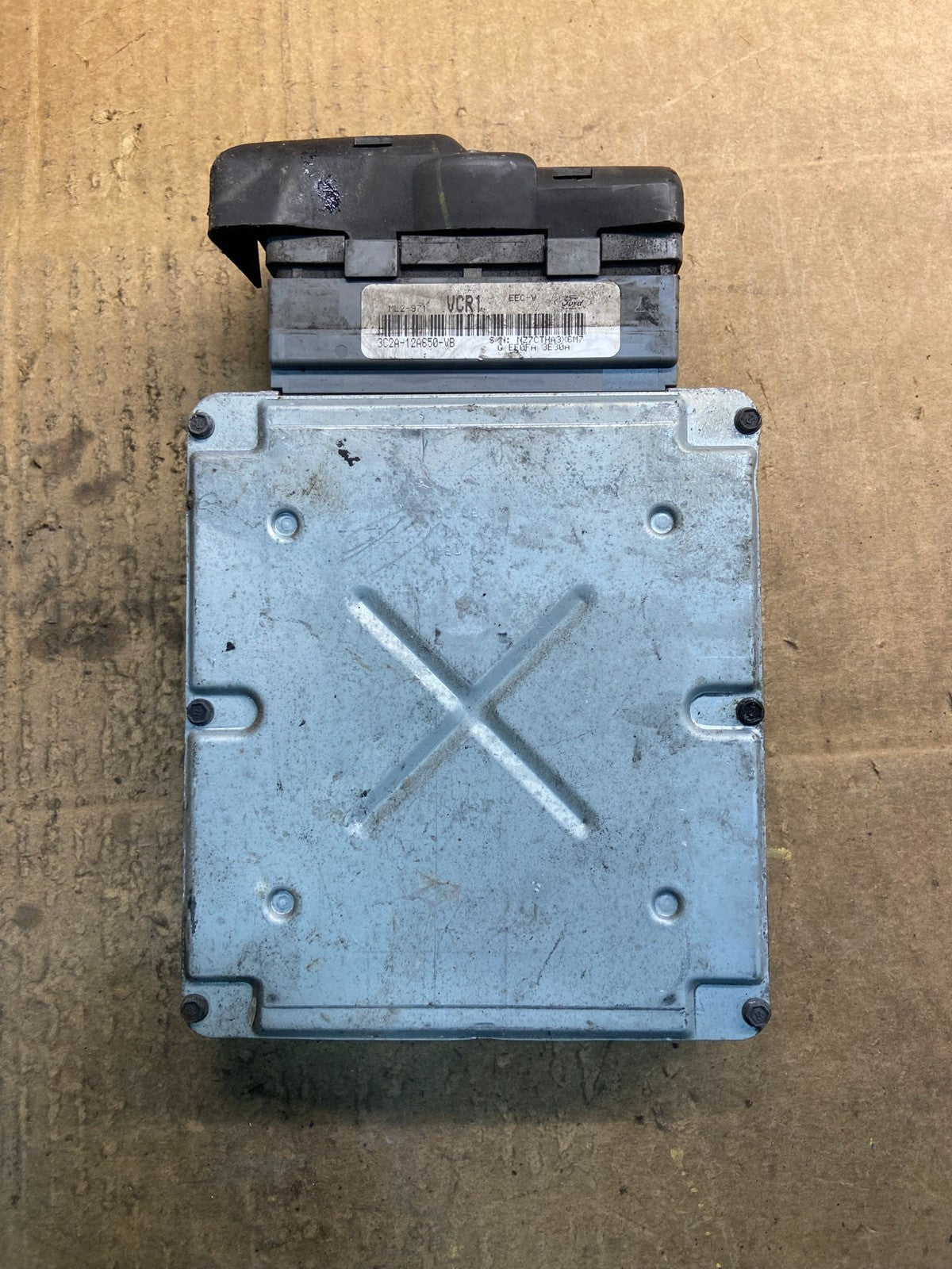 2003  Ford E250 E350 4.2L Engine Control ECU ECM Computer Module y4240 DG3