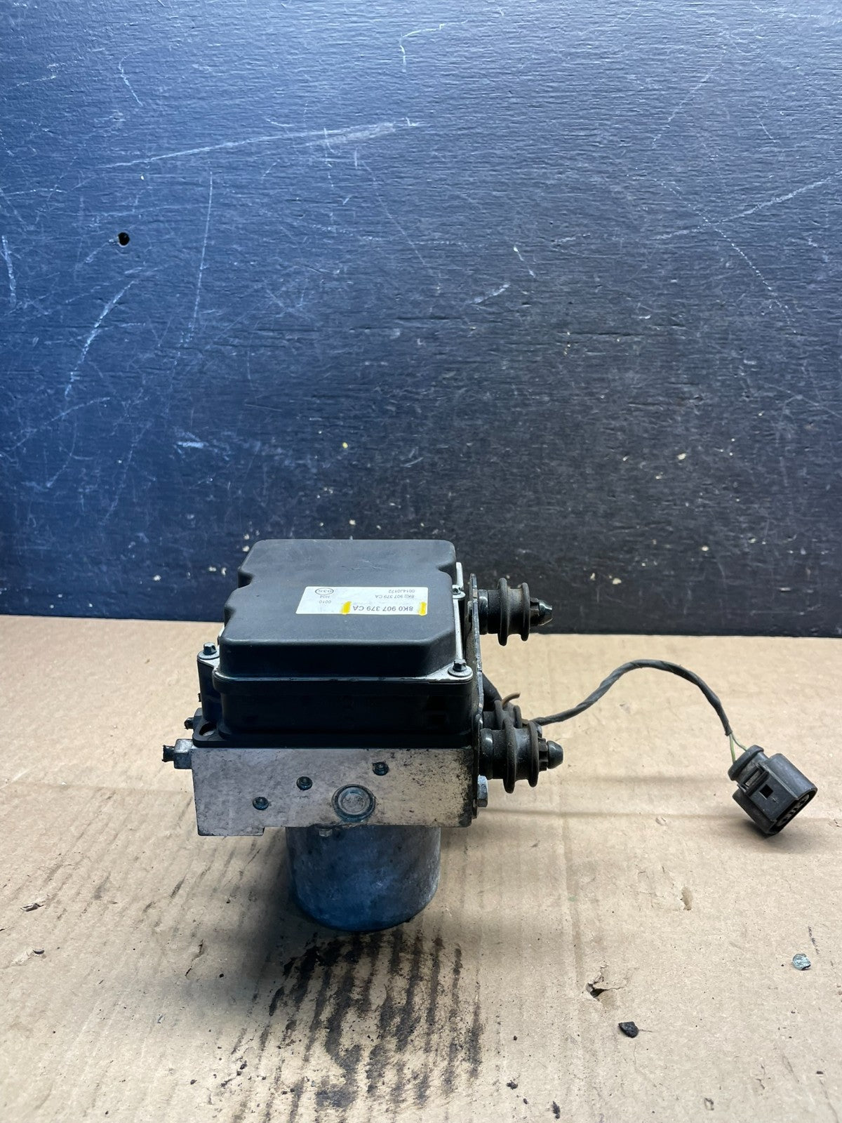 2009 to 2012 Audi A4 ABS Anti-Lock Brake Pump 8K0907379AB OEM u2194 DG2