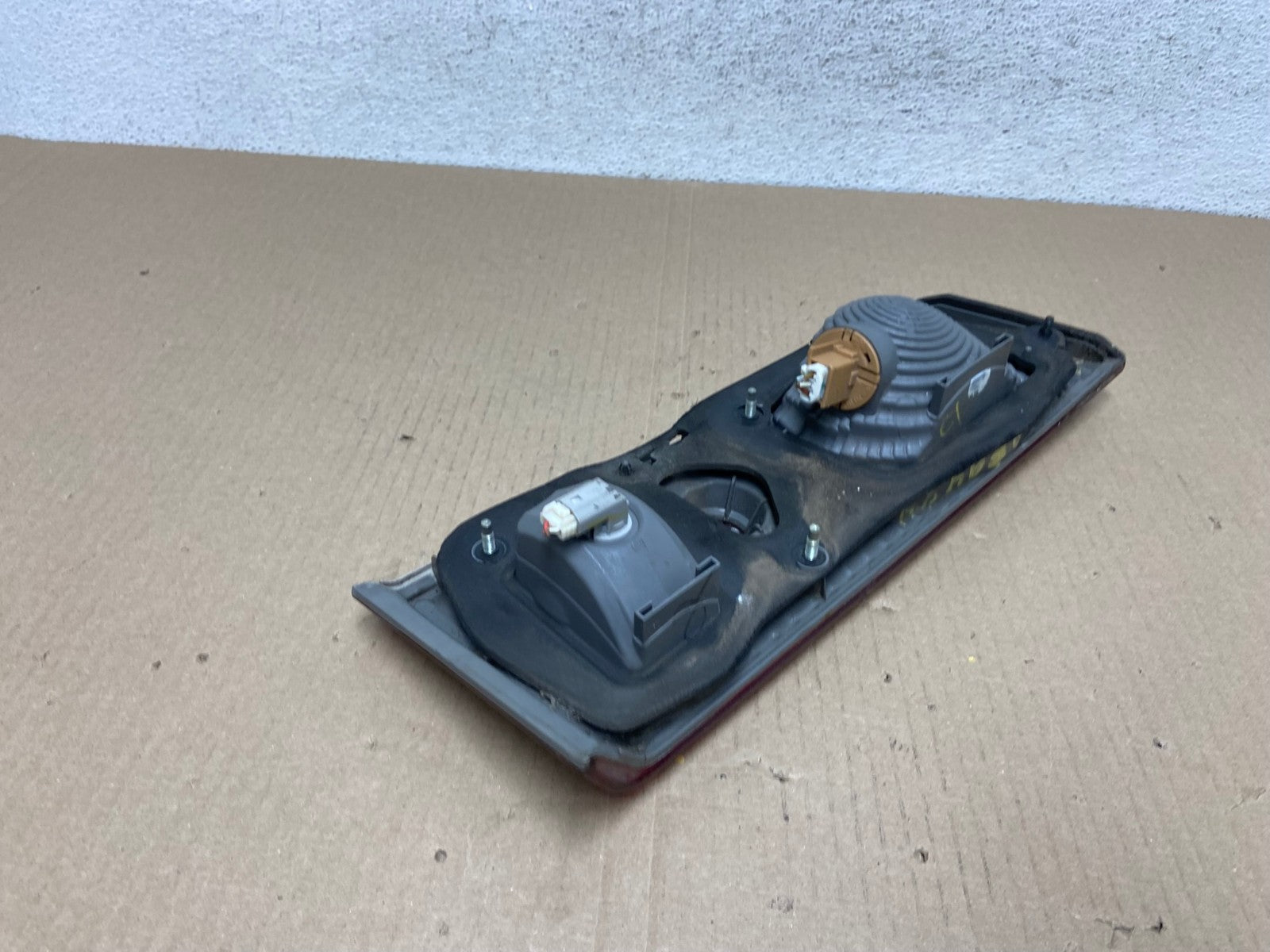 2000-2001 Toyota Camry Tail Light Right Passenger Rh Side Inner AE9484 LK4