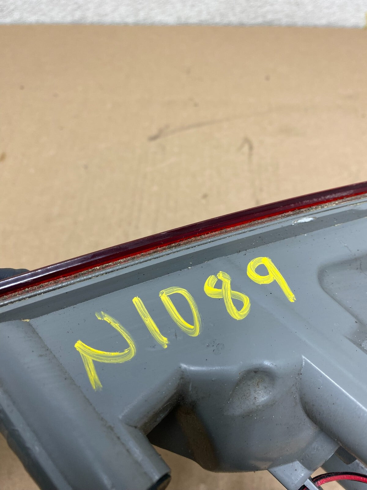 2011-2014 Nissan Murano Right Passenger RH Side Inner Tail Light Oem N1089 GD7