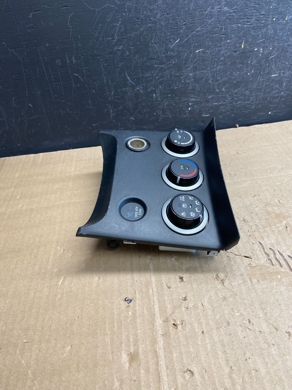 2011 to 2015 Nissan Rogue Heater Temperature AC Climate Control AE1764 DG2