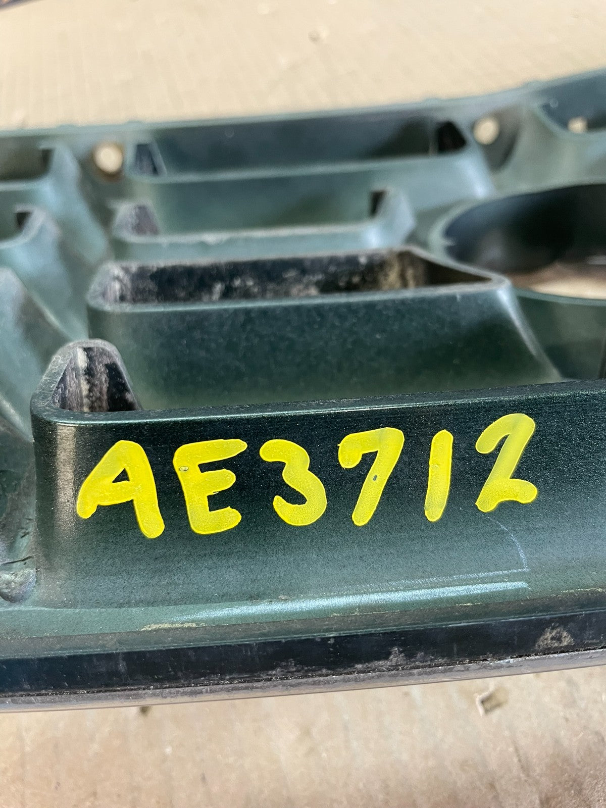 1998 to 2004 Cadillac Seville Front Upper Grille Grill AE3712 DG5