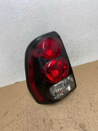 2002 to 2009 Chevrolet Trailblazer Left Driver LH Side Tail Light AG1454 LK2