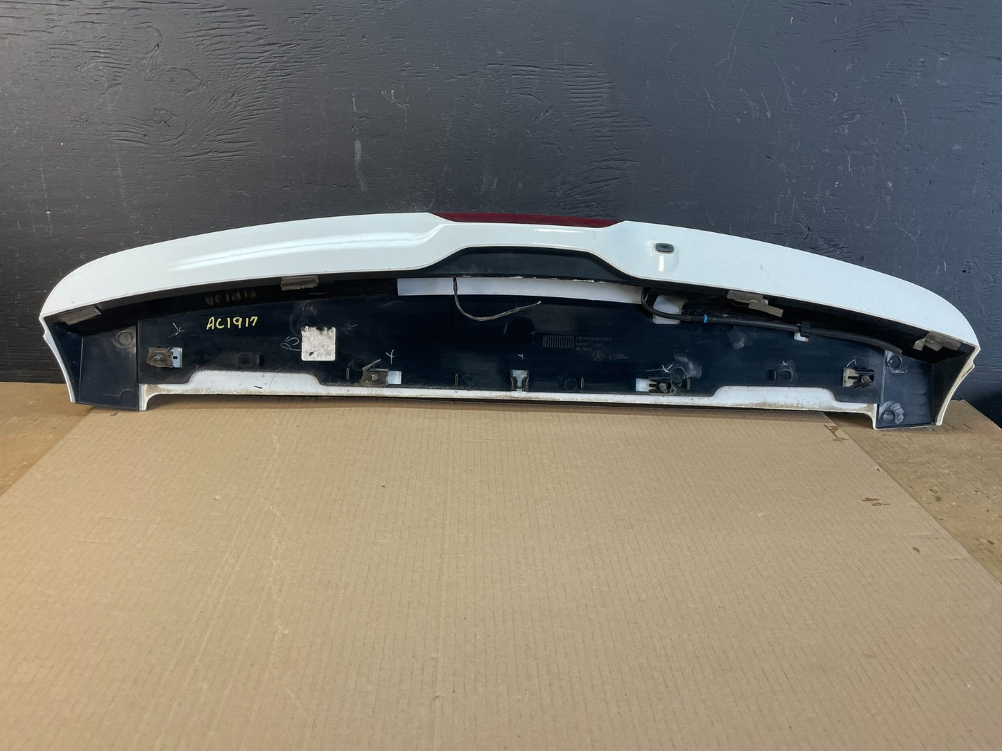 2011-2016 Jeep Compass Rear Upper Liftgate Spoiler Wing OEM ac1917 DG6