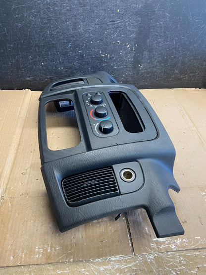 2002 to 2005 Dodge Ram Radio Climate Control Dash Air Vent Bezel Trim AI2676 DG1