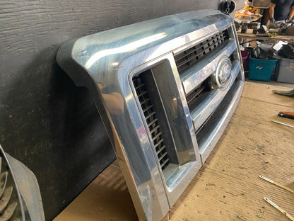 2008 to 2014 Ford Econoline E150 E250 Front Upper Chrome Grill Grille S6137 DG2