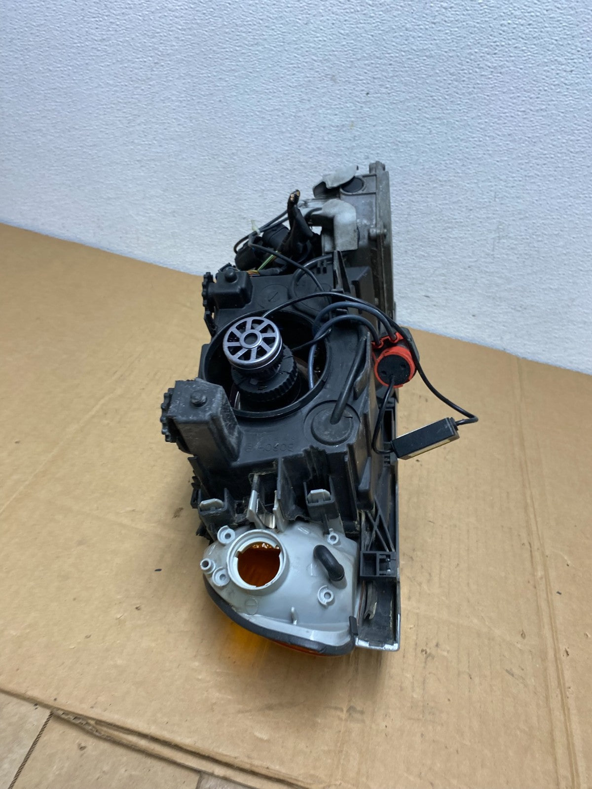 2001 to 2003 BMW 325Ci 330Ci E46 Coupe Left Driver LH Xenon Headlight AC7528 DG8