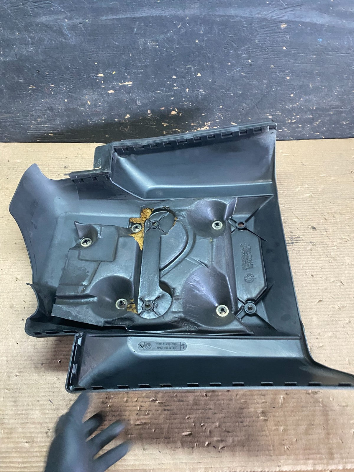 2003 BMW X5 V8 Engine Motor Top Cover Trim s3470 DG7