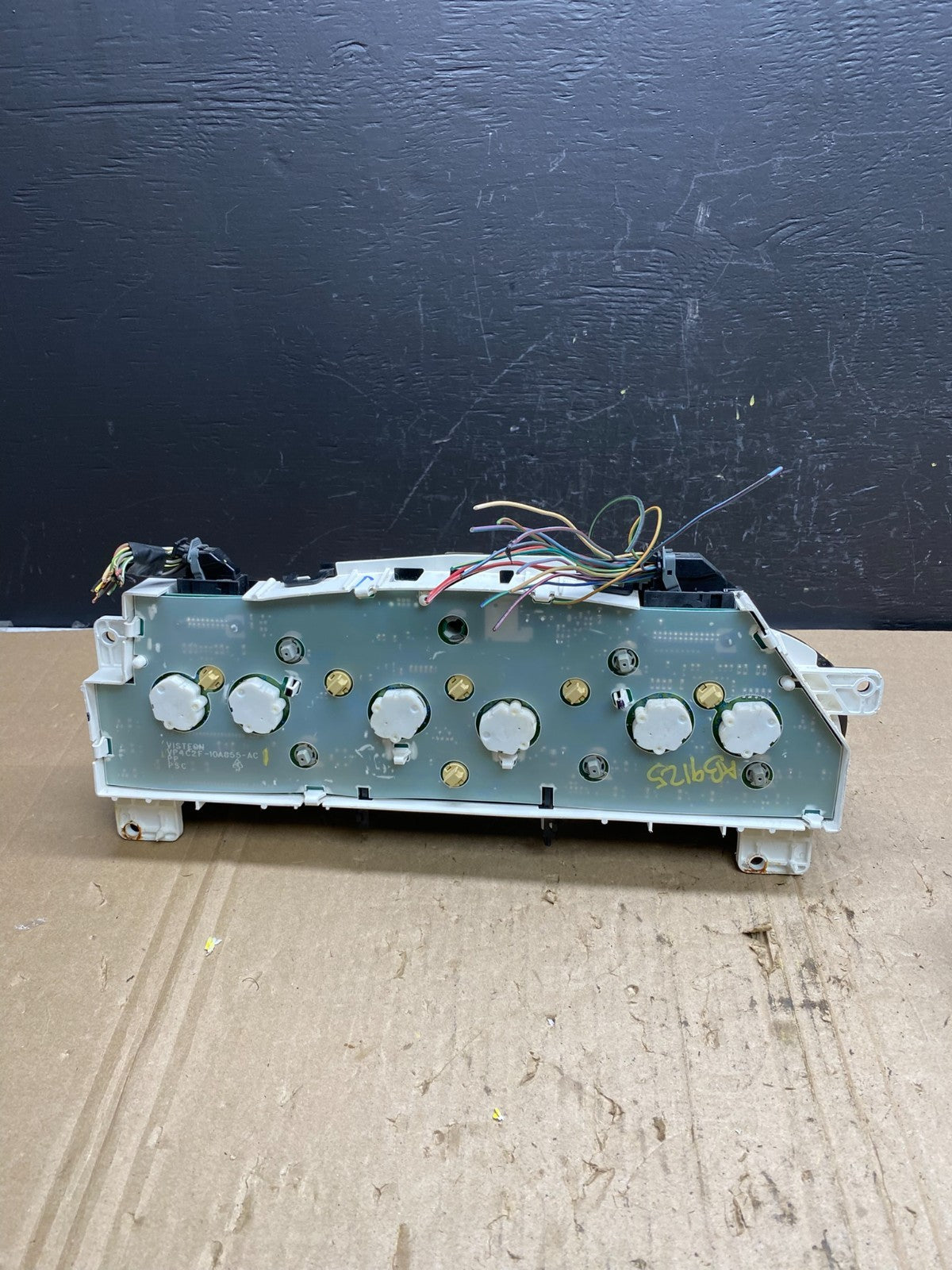 2006 Ford E350 Gauge Speedometer Cluster OEM AB9125 DG5