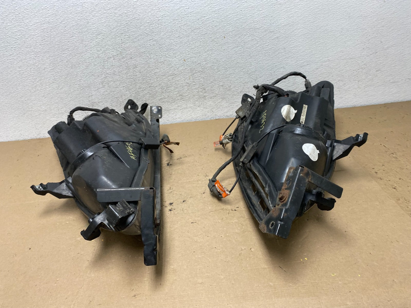 2003 - 2007 Honda Accord Left+Right Set Halogen Headlights AF4632 DW9
