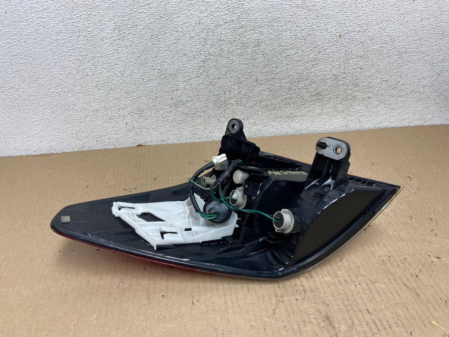 2010-2014 Subaru Outback Wagon Right Passenger Rh Side Tail Light AG5948 LK5