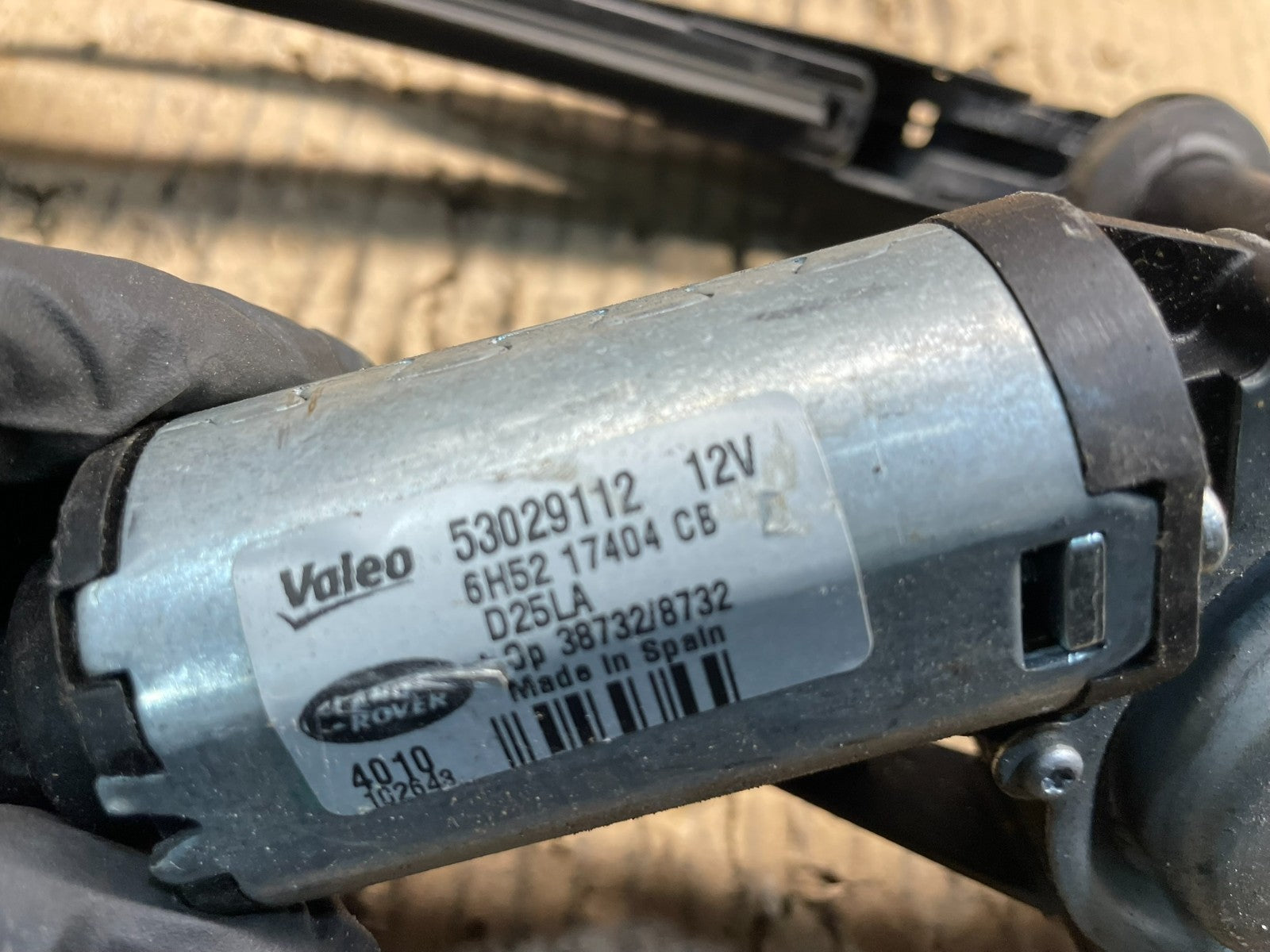 2008-2012 Land Rover LR2 Rear Glass Windshield Wiper Motor OEM u9467 DG5