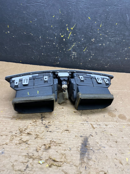 2013 to 2015 Nissan Sentra Air Vents Top Dash Center W/Hazzard Switch x1317 DG4