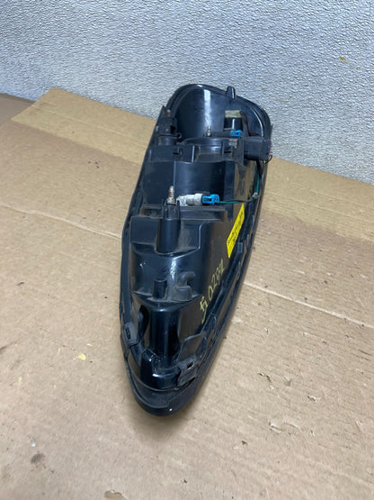 2004 to 2008 Pontiac Grand Prix Right Passenger Black Headlight AB5124 DW8