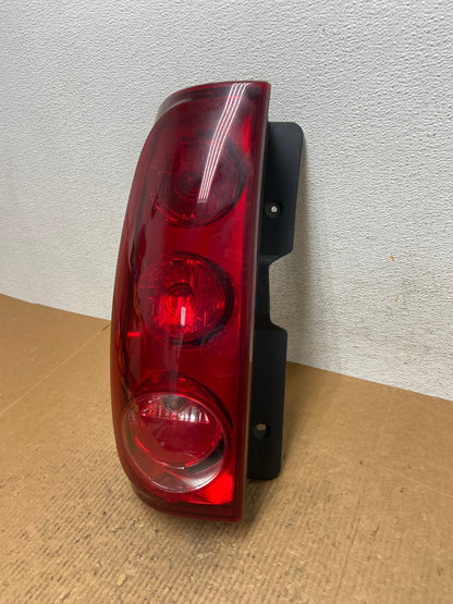 2007 to 2011 GMC Yukon Left Driver LH Side Tail Light AE1522 LK1