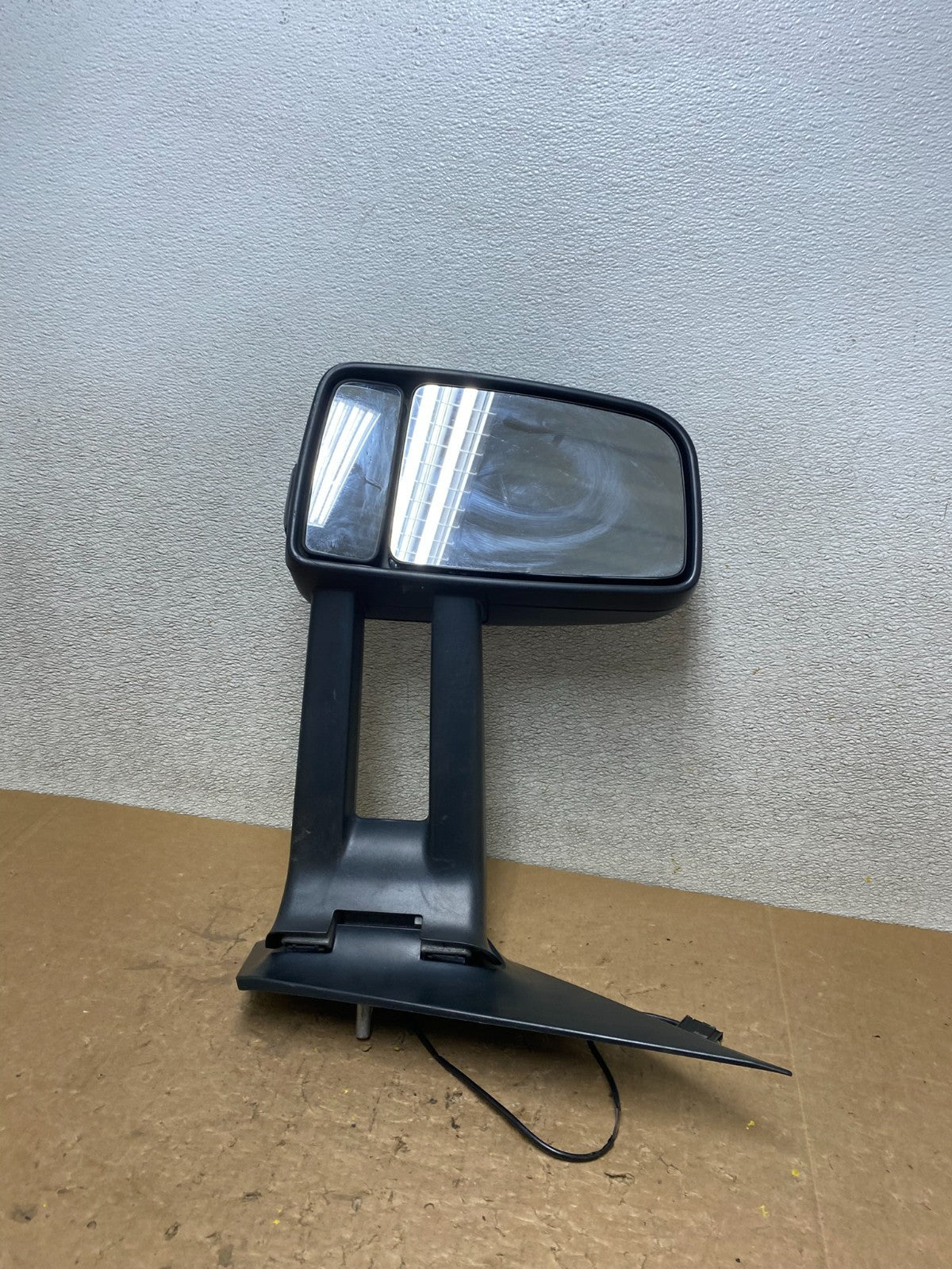 2007 to 2018 Mercedes-Benz Sprinter Left Driver Side View Door Mirror V5911 DG6