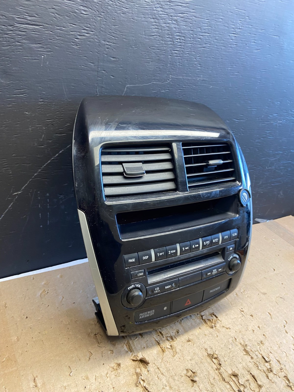 2011 to  2014 Mitsubishi Outlander Sport Center Radio AM/FM Air Vent ab5867 DG2