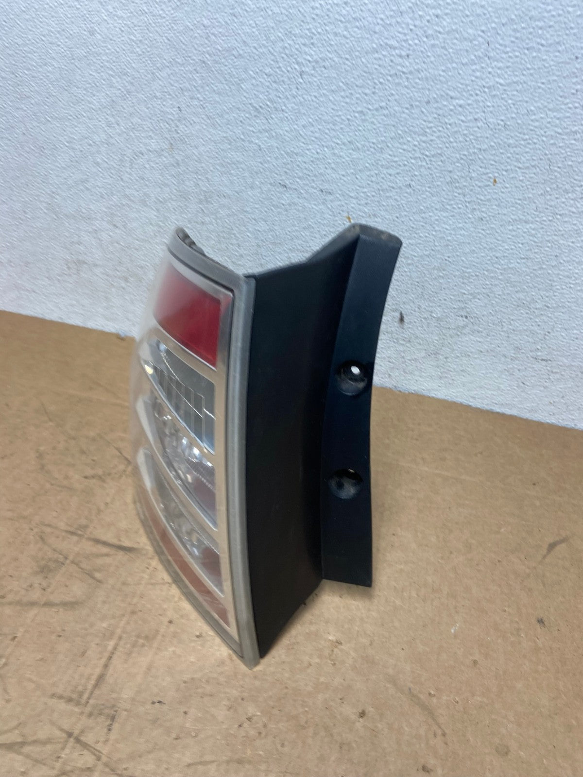2007 to 2010 Ford Edge Tail light Left Driver Side AD6343 LK1