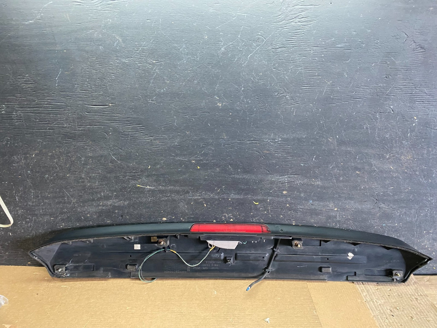 1999 to 2004 Honda Odyssey Rear Trunk Spoiler Gate Oem V6963 DG4