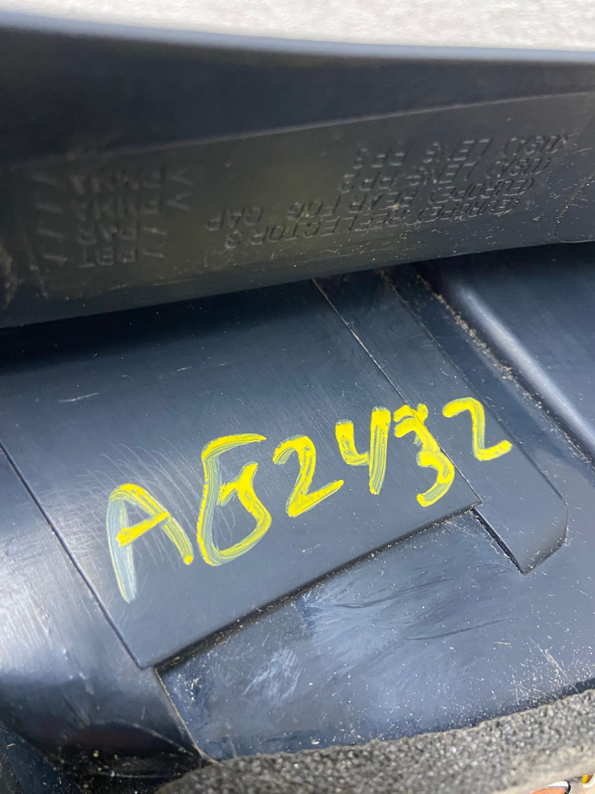 2004 2005 Toyota Prius Tail Light Left Driver Lh Side AG2432 LK6