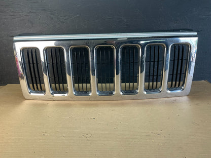 2006 to 2010 Jeep Commander Front Upper Grill Grille AE8715 DG0