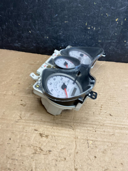 2004 2005 Toyota Rav4 Speedometer Insrument Gauge Cluster Bezel af2395 DG3